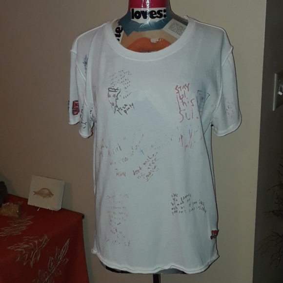 Free People Tops - Free People graffiti tee sz M